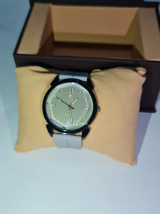 TOMI Magnetic Strap Watch for Men